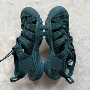 KEEN Newport H2 Sport Sandals Women’s Teal Green Size 7